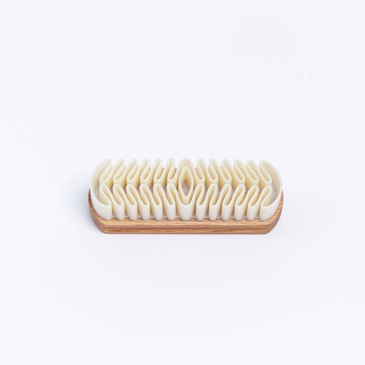 Reviver: Premium Crepe Rubber Suede Brush
